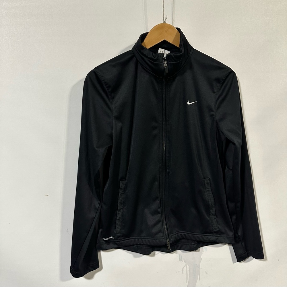Nike storm fit windbreaker jacket